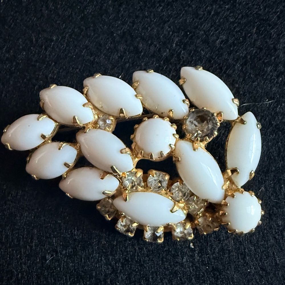 Vintage White Milk Glass Pronged Brooch